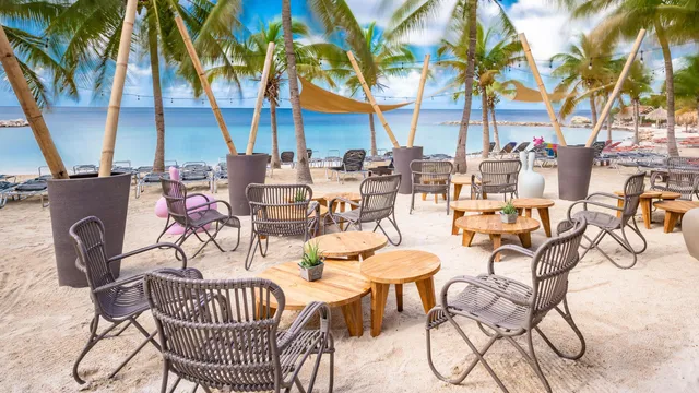 Blue Bay Beach Curacao - Luxury real estate