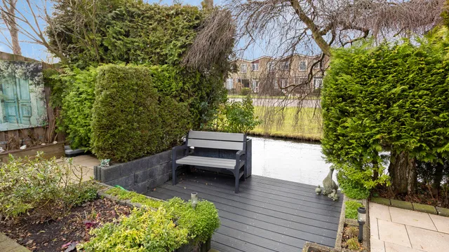 listing-995bb1b8-f4a0-443b-9903-a2e357e53a0e-265815798.jpg