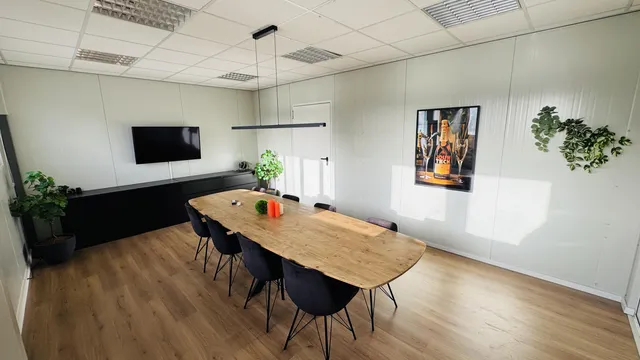 listing-a34fcbe8-64c6-4d48-ad20-d8a2de3cd95e-266234848.jpg