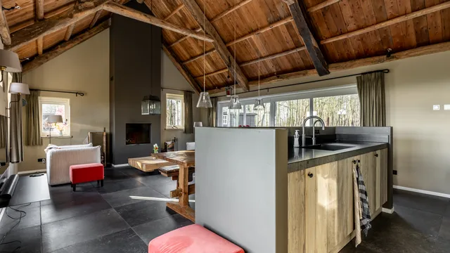 listing-7dab7089-69d8-45b0-b64c-8ac21abc60d5-261395882.jpg