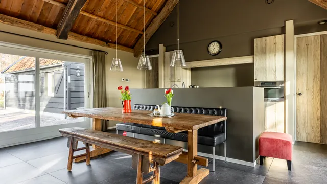 listing-df05a775-5c26-4748-ab01-e8d2a6384b2d-261395902.jpg