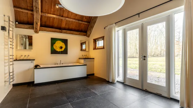 listing-82145718-9417-488c-9588-9a2c83e69446-261395950.jpg