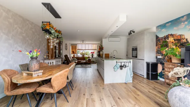 listing-c076fd3d-a5f3-40f6-8891-a659495aa6aa-268048072.jpg