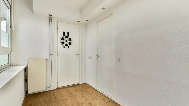 listing-ff57b4f9-1fce-4ed7-b85a-b41865e948eb-268448838.jpg