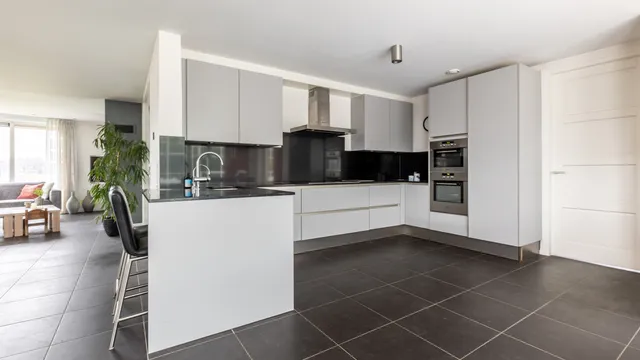 listing-7454f643-f5da-4116-9186-11f52db93ffc-269196980.jpg