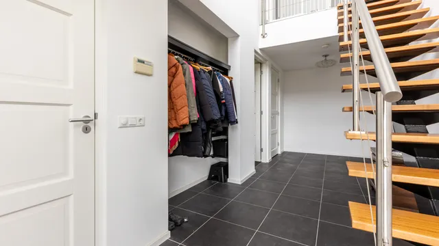listing-a78f7f7d-e9f6-44e6-a7f3-fb9afb9916f4-269196940.jpg