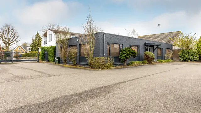 listing-58332d4b-fb7f-4972-b03a-a3bc30814156-271264528.jpg
