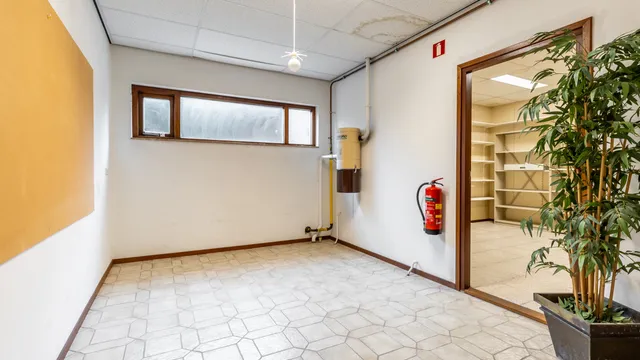 listing-f9c3e061-316c-493c-a9ef-601311438d3b-271264778.jpg