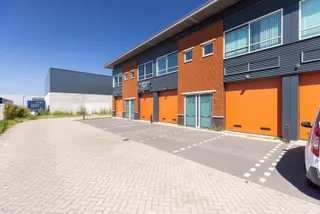 listing-542b8a4a-1f67-4b3e-9025-f5b019138a12-275521716.jpg