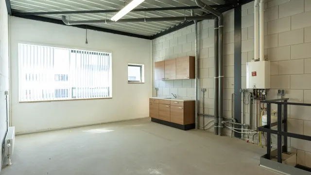 listing-306679e8-545f-4627-b31f-d623af08d07e-275521788.jpg