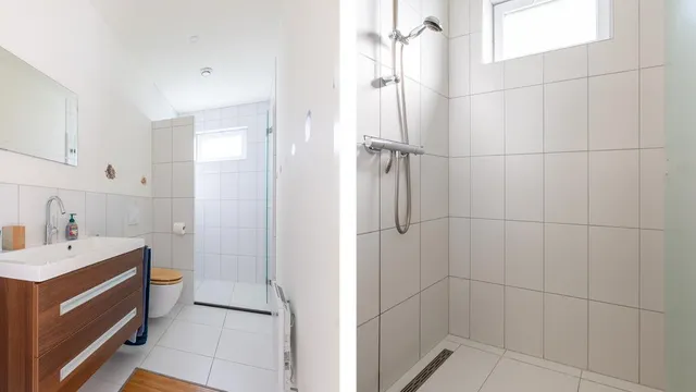 listing-94c0bfb0-b536-44b5-b2d9-56721ff806e6-235428914.jpg