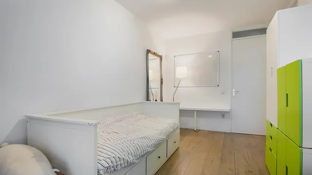 listing-7e5c6246-38bc-4d34-b0c7-ad6834c73693-238075042.jpg