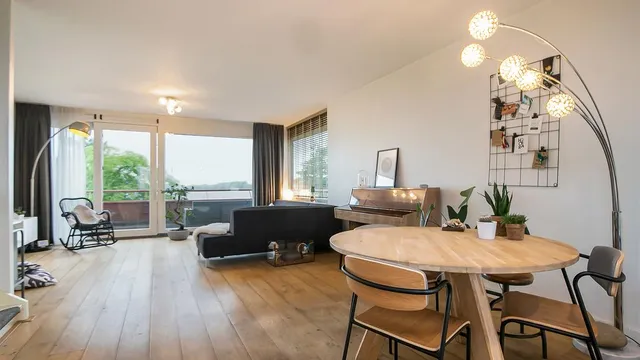listing-558b3d99-6c85-4afd-9413-4640b69c962e-238075052.jpg