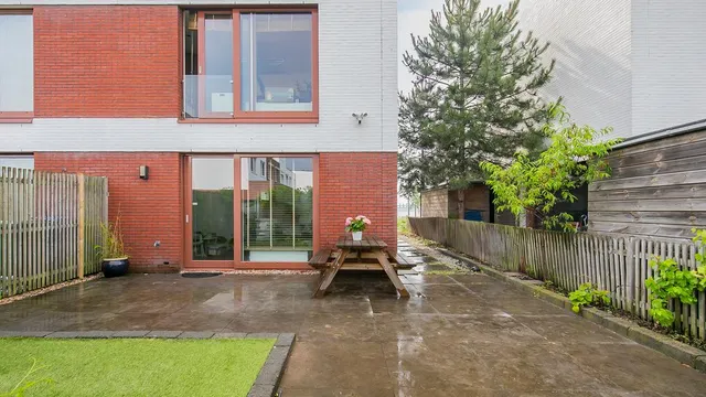 listing-4cfc3148-2a81-43bb-ba28-3168e574483e-238075106.jpg