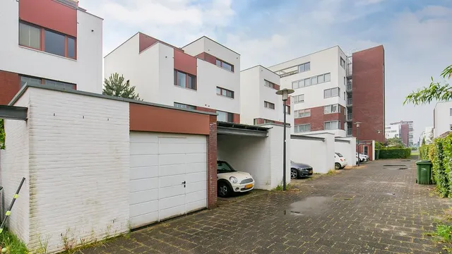 listing-2424768c-da75-4e06-b1d6-17070467cf60-238075118.jpg