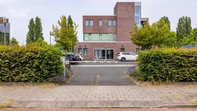 listing-a726e99a-e663-43ef-90f3-84b8e58f31bf-276078406.jpg