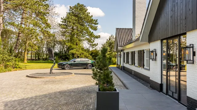 listing-833adb18-0536-4114-8fbd-e97721e4dfc3-274210210.jpg