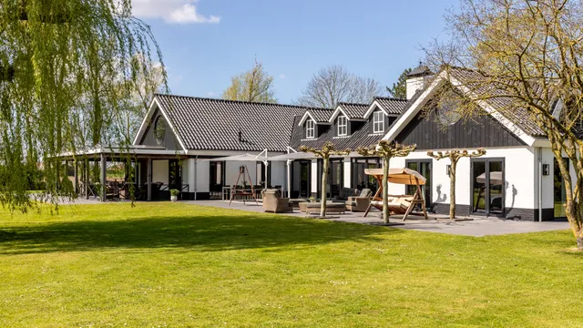 listing-c37660ad-0266-4caa-bb5d-3ba27d11dd65-274210228.jpg