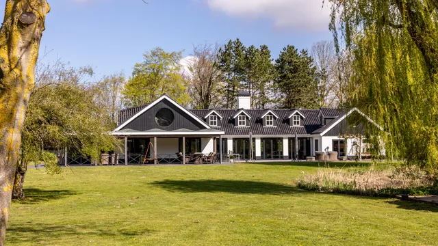 listing-a537bf54-69f9-4d49-98b7-187b9fe97d0c-274209476.jpg