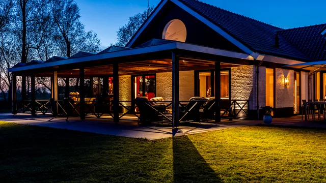 listing-e2952f58-061d-49ef-8795-aac8c92e7421-274210506.jpg