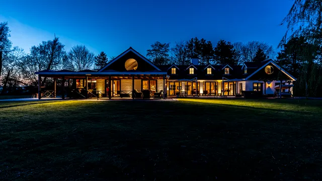 listing-5b19f017-4f2f-4236-a213-ccc7d84dea8d-274210516.jpg