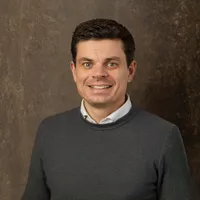 Sebastiaan Bakker - NVM Register Makelaar en Taxateur - Managing Partner Kolpa van der Hoek Rotterdam