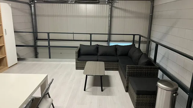listing-10f71939-5ec4-47c8-845e-1e5233d7e3a7-277335498.jpg