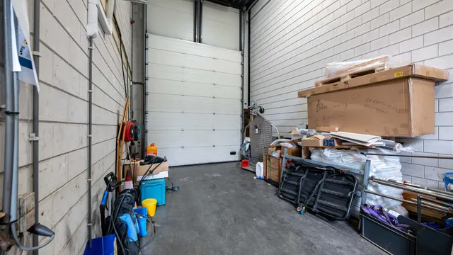 listing-dee0a1ad-1059-47d7-ae4f-a972f878c5ab-277919952.jpg
