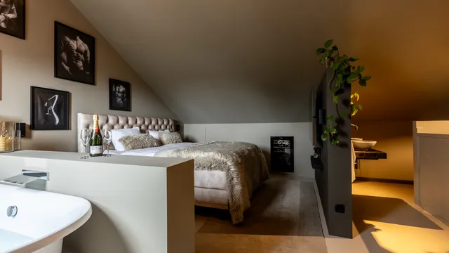 listing-36f8a622-08e9-4aa3-a2c8-0be99ba93440-277899838.jpg