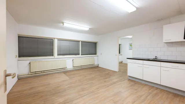 listing-a76a91e1-ed52-42d4-a580-f997c67181c3-279072190.jpg