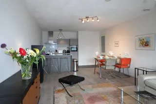 listing-f57245b1-05bc-4d59-b1b0-e16d870fb0ee-278981608.jpg
