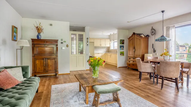 listing-1d6c764f-c0f4-4f49-9c6a-75db71ea137d-279361642.jpg