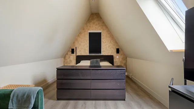 listing-7909eb34-4e5d-468b-ac3d-6f675ff03566-277828566.jpg