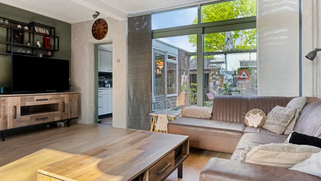 listing-f71663e4-d3e5-4682-bf0e-625937f0bf86-279341462.jpg